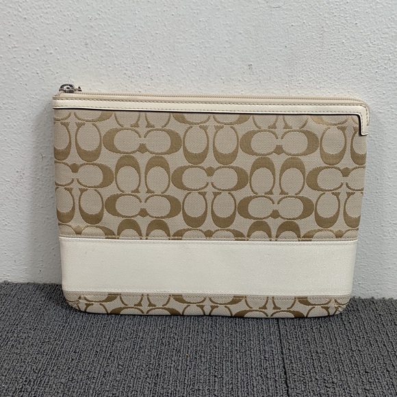 Coach Signature Stripe Tablet Ipad Sleeve Khaki White Canvas Jacquard F61716 - Picture 3 of 10